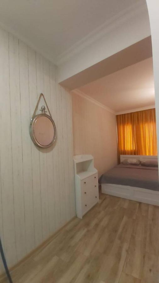 Жемчужина У Моря Batumi Esterno foto